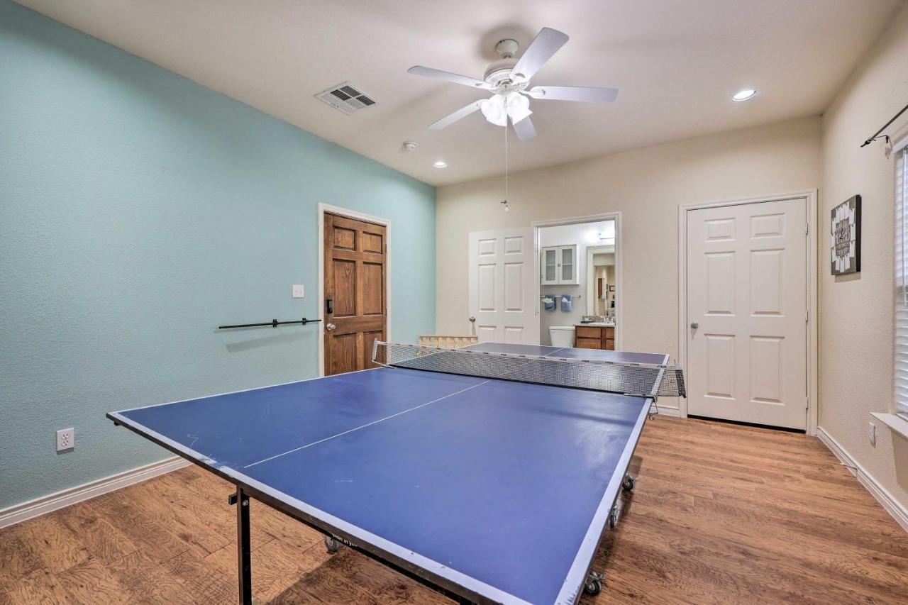 Inviting Afton Townhome With Hot Tub, Walk To Lake! Ngoại thất bức ảnh