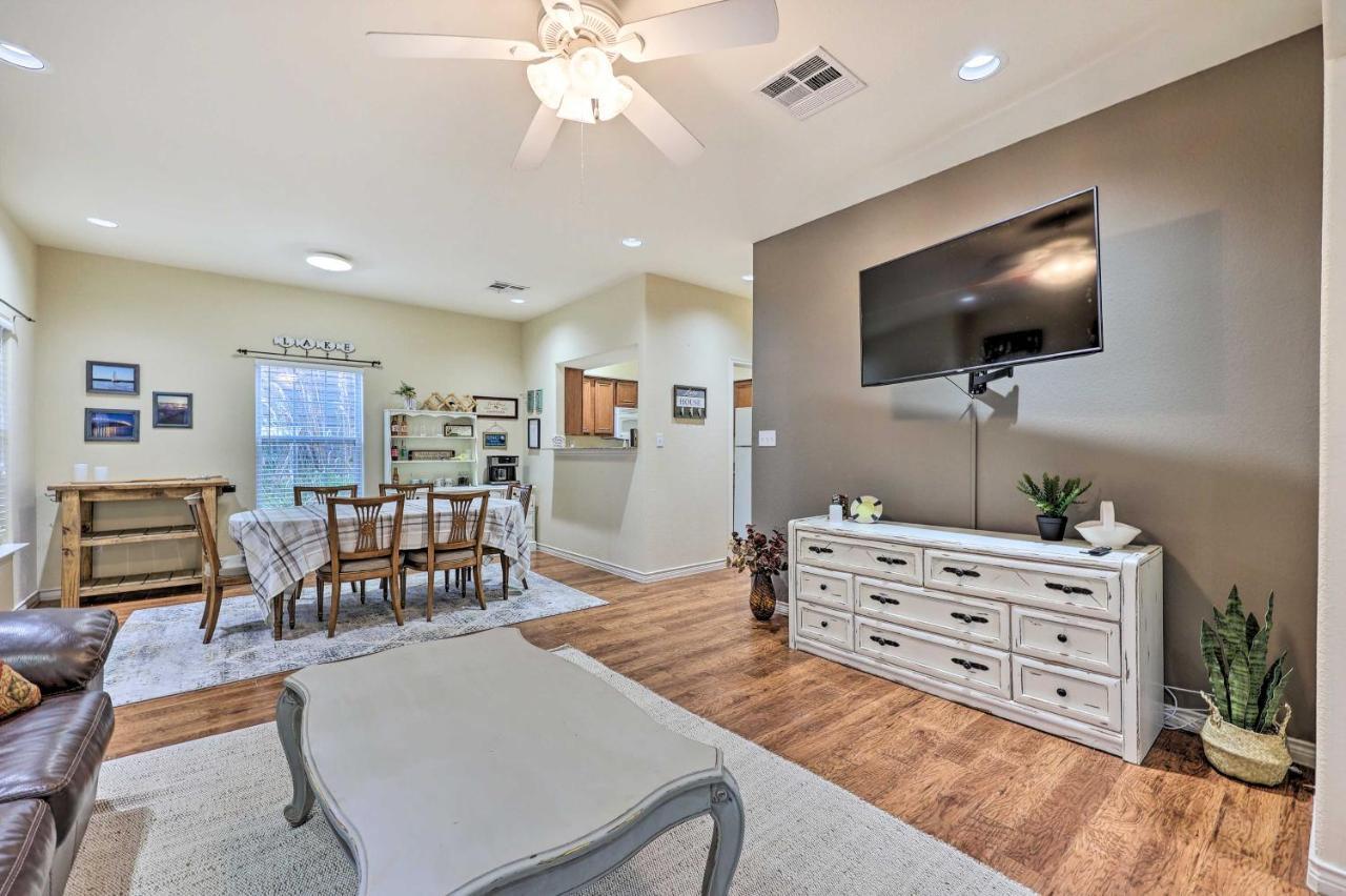 Inviting Afton Townhome With Hot Tub, Walk To Lake! Ngoại thất bức ảnh