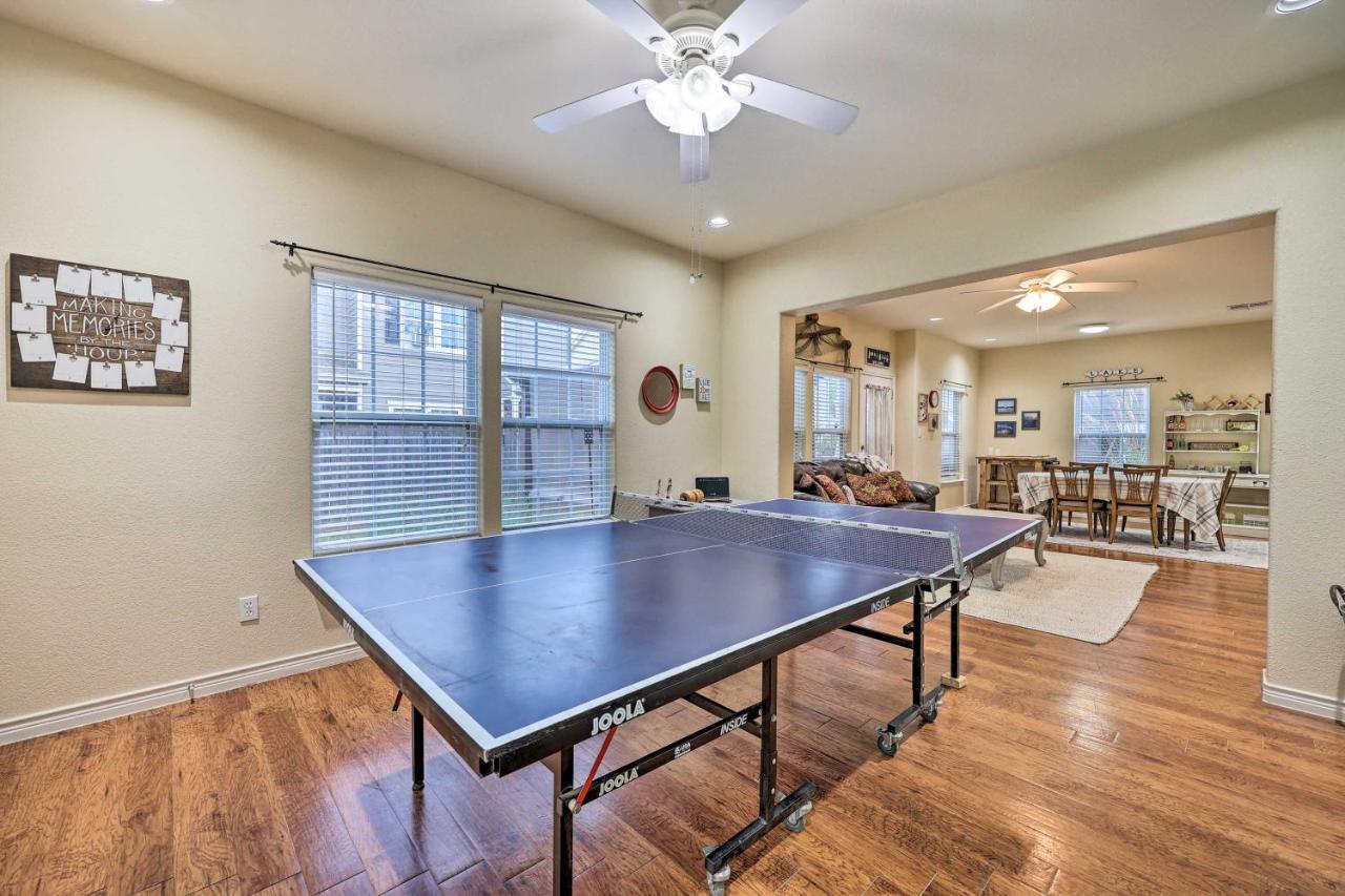 Inviting Afton Townhome With Hot Tub, Walk To Lake! Ngoại thất bức ảnh