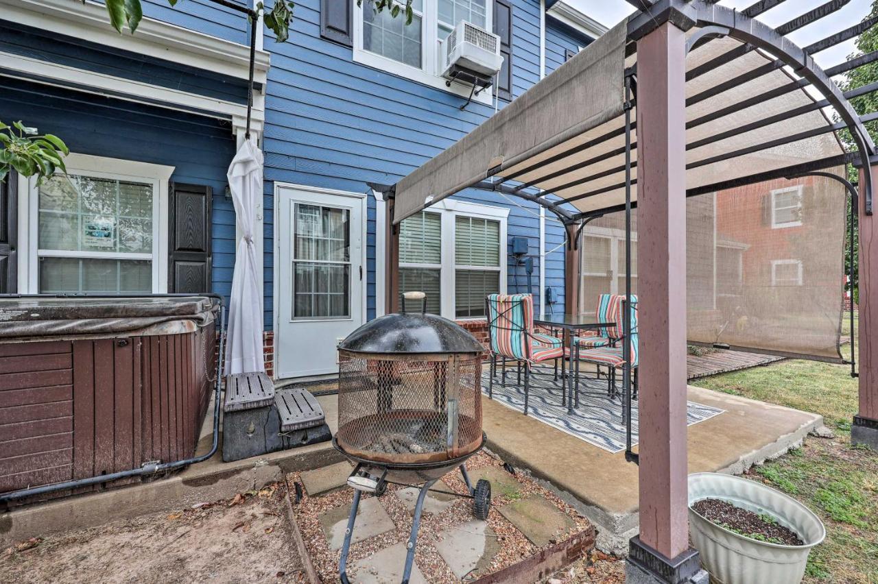 Inviting Afton Townhome With Hot Tub, Walk To Lake! Ngoại thất bức ảnh