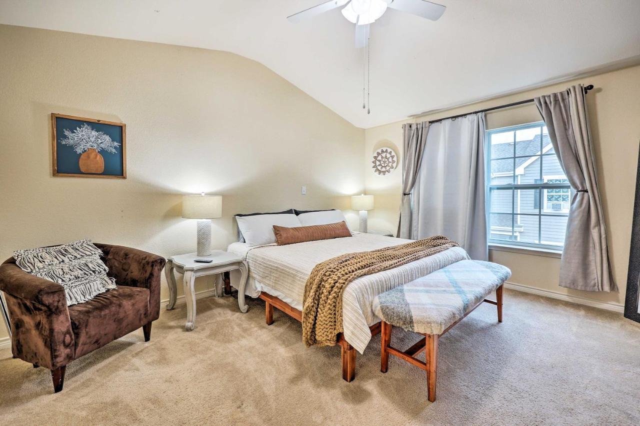 Inviting Afton Townhome With Hot Tub, Walk To Lake! Ngoại thất bức ảnh