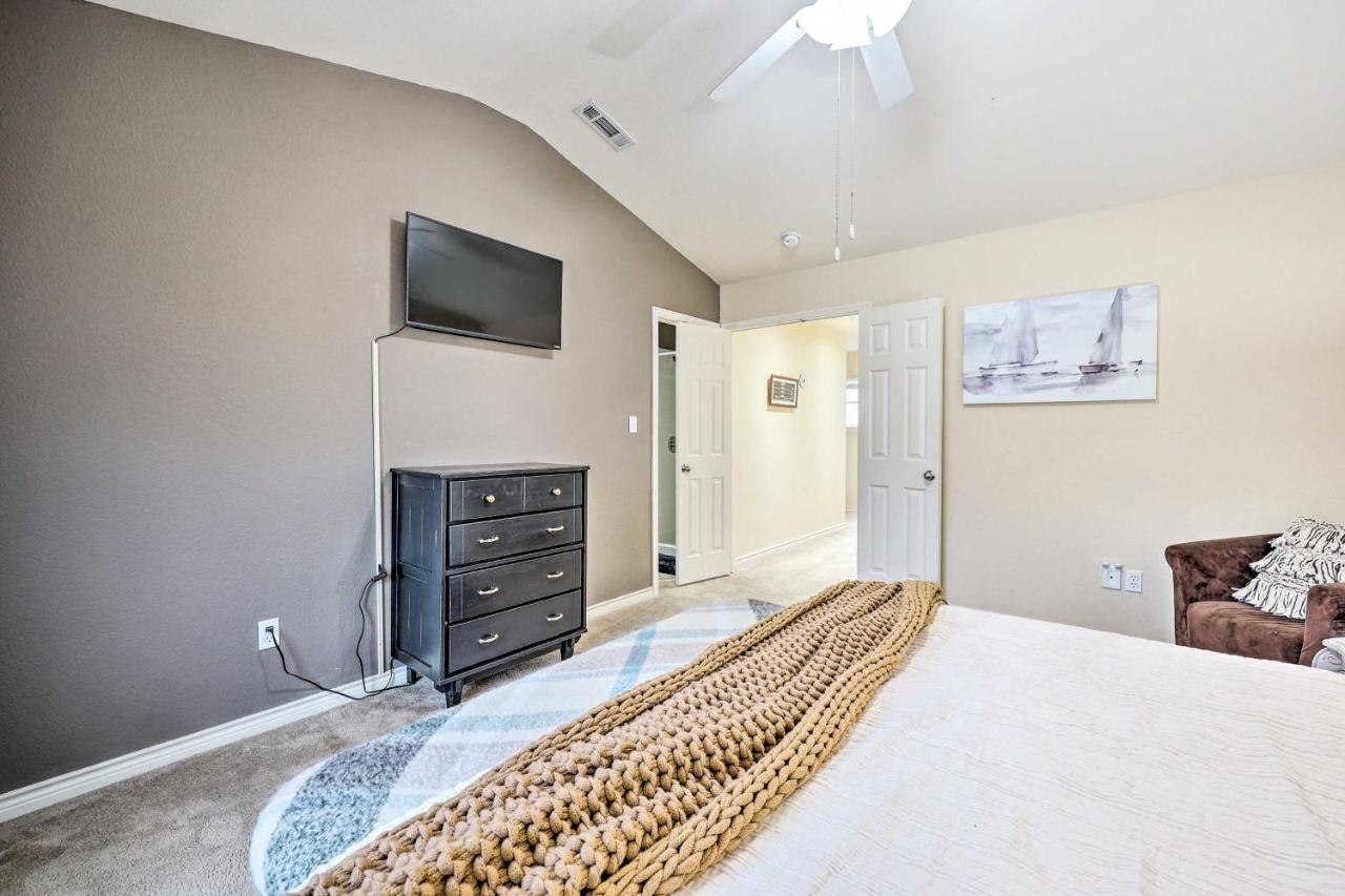 Inviting Afton Townhome With Hot Tub, Walk To Lake! Ngoại thất bức ảnh