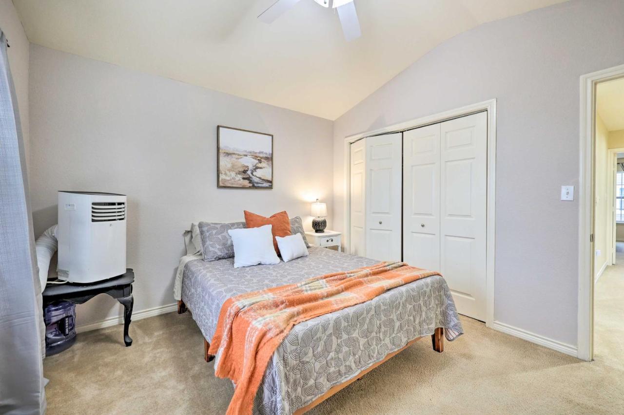 Inviting Afton Townhome With Hot Tub, Walk To Lake! Ngoại thất bức ảnh