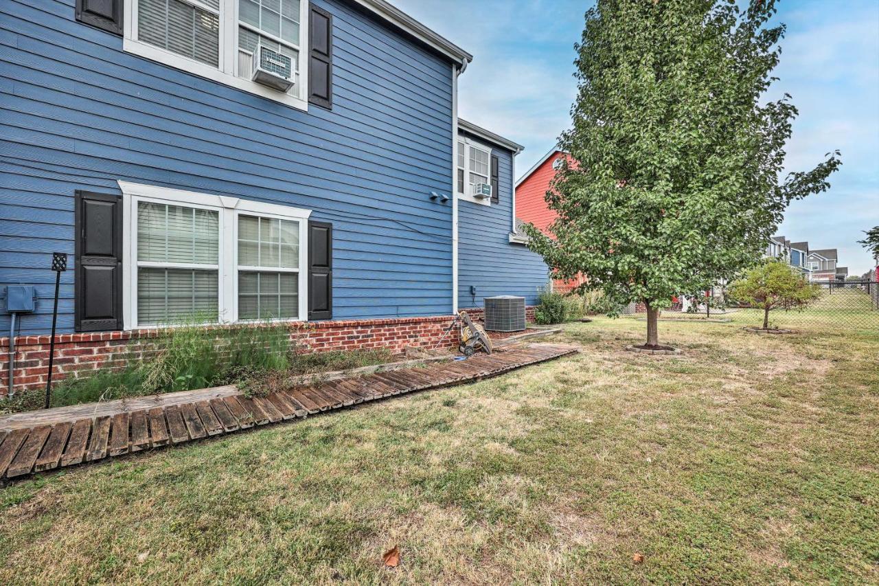 Inviting Afton Townhome With Hot Tub, Walk To Lake! Ngoại thất bức ảnh