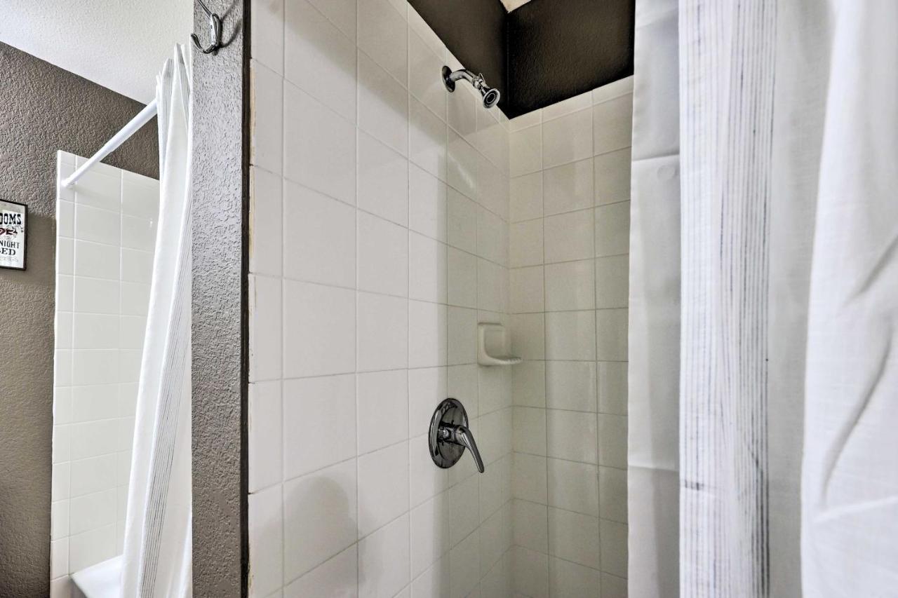 Inviting Afton Townhome With Hot Tub, Walk To Lake! Ngoại thất bức ảnh