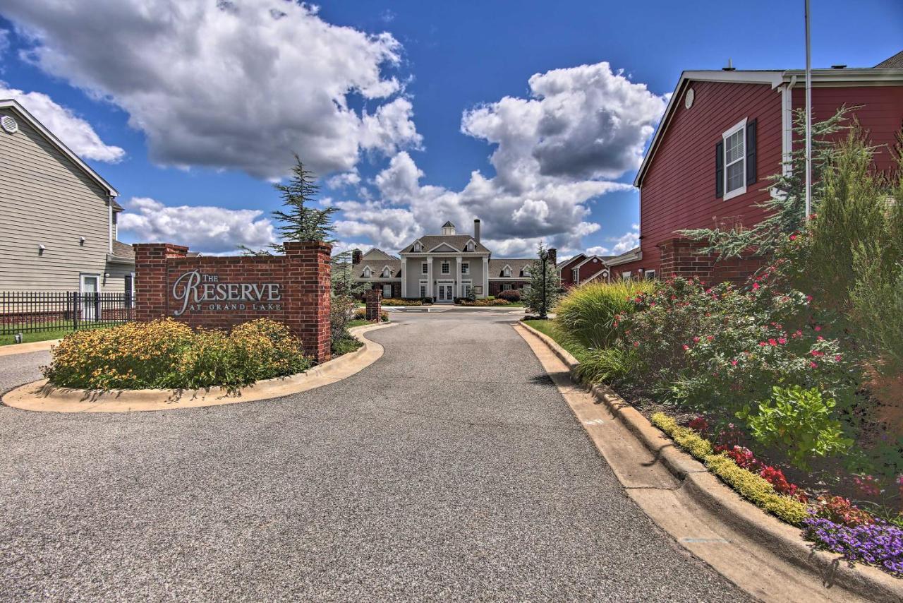 Inviting Afton Townhome With Hot Tub, Walk To Lake! Ngoại thất bức ảnh