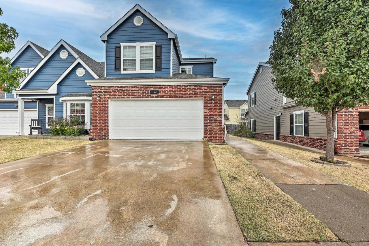 Inviting Afton Townhome With Hot Tub, Walk To Lake! Ngoại thất bức ảnh
