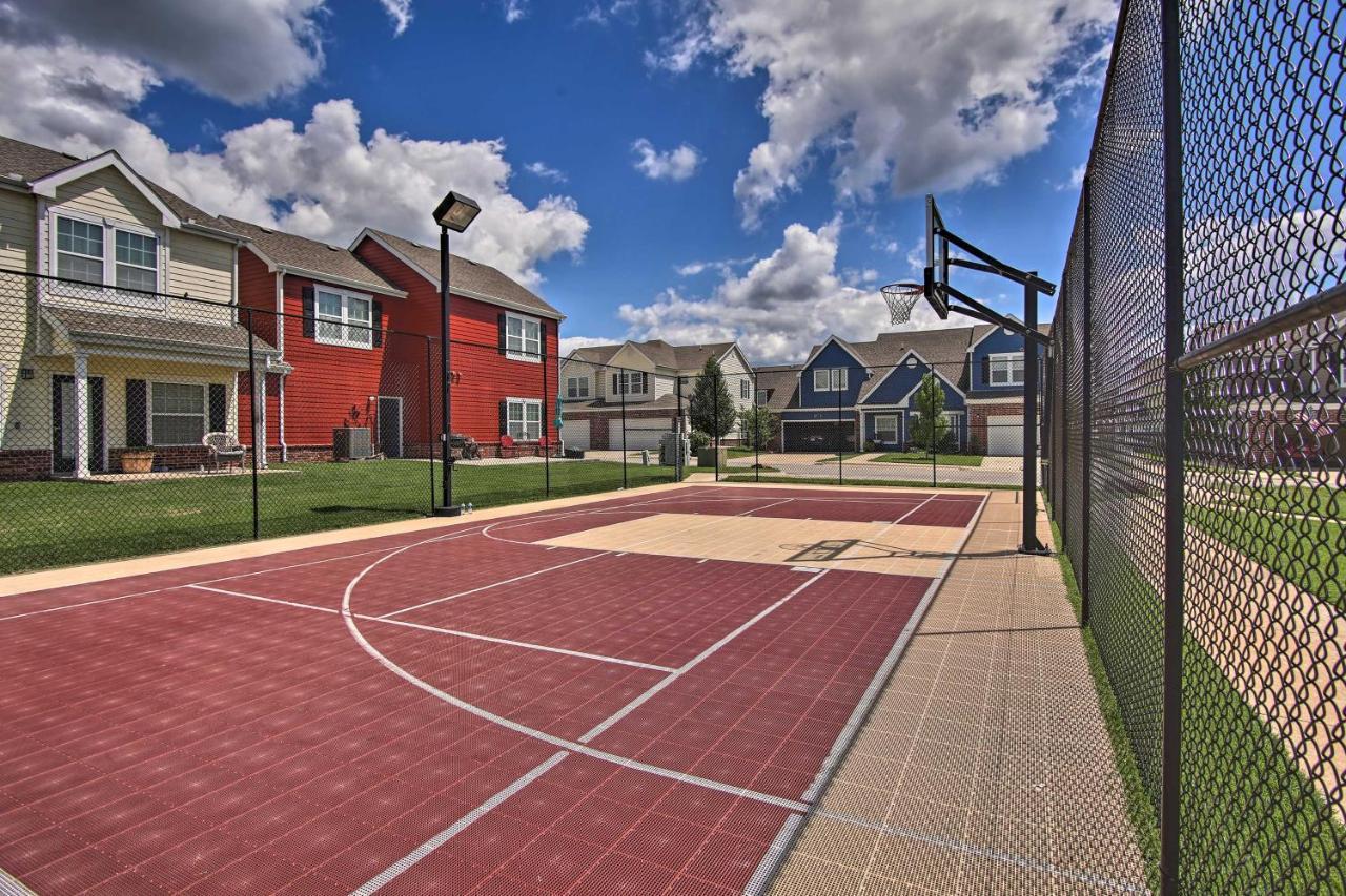 Inviting Afton Townhome With Hot Tub, Walk To Lake! Ngoại thất bức ảnh
